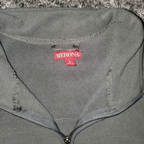 fleece jacket - Picture 3 of 4